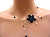 Collier bleu marine fleur et perles, bijoux mariage bleu marine, bijoux fabriqués en France